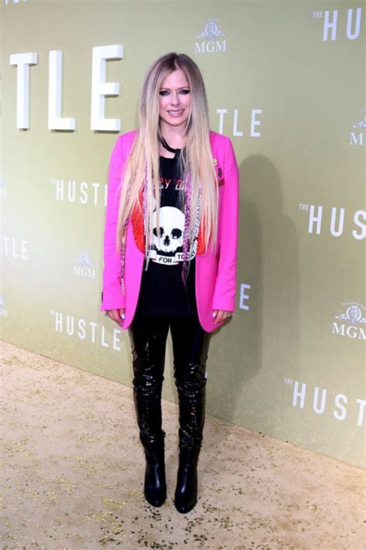 Avril Lavigne Height, Weight, Measurements, Bra Size, Shoe Size