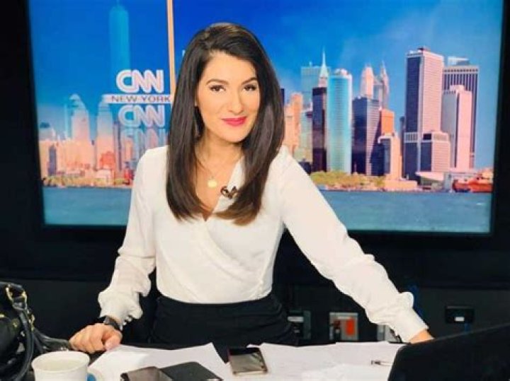 CNN Journalist Eleni Giokos Wiki: Family Details - Husband, Daughter & Sisters | Salary & Net worth