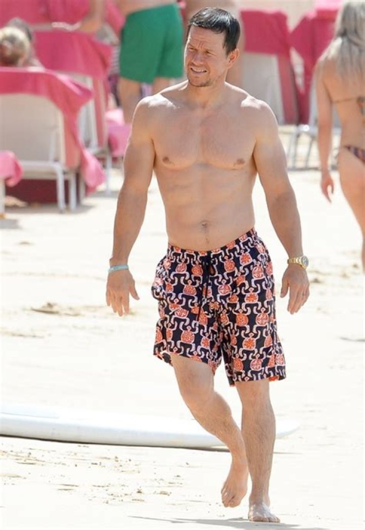 Donnie Wahlberg Height, Weight, Body Measurements, Shoe Size