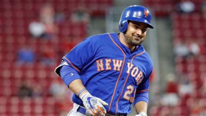 Erik Gonzalez Net Worth: Details About Age, Career, Baseball, Earnings - SarkariResult