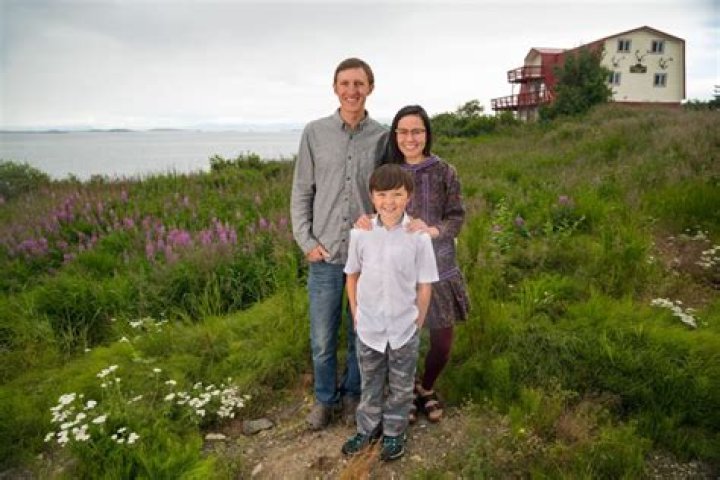 Erik Salitan Wiki, Net Worth, Wife, Married, Bio. Leaves Life Below Zero?