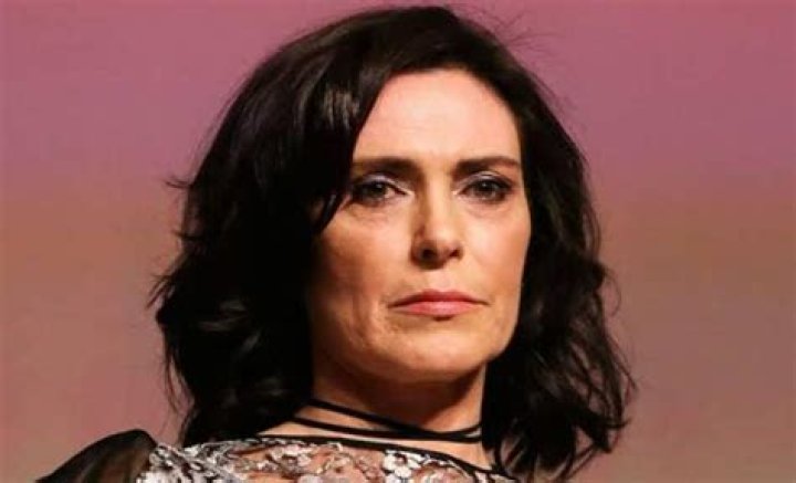 Michelle Forbes Height, Weight, Measurements, Bra Size, Shoe Size