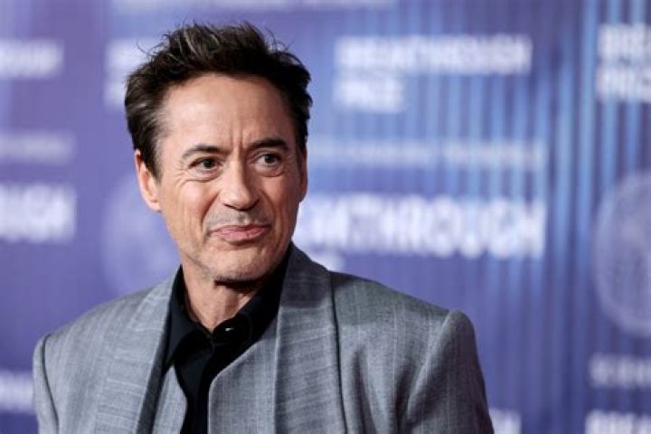Who is Robert Downey Jr. in a relationship with? Let's explore his dating history. - SarkariResult